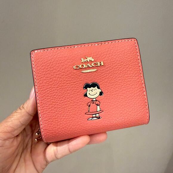 Coach Pink Lucy Peanuts Wallet NWT - Picture 1 of 4